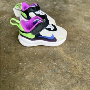 Toddler Nike Revolution 7